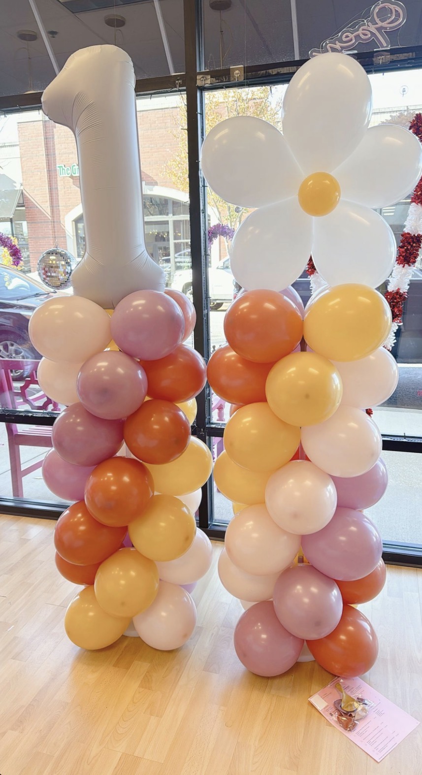1 BALLOON COLUMN